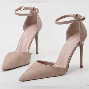 SHEIN Chic Tan Pointed Heels NWOB